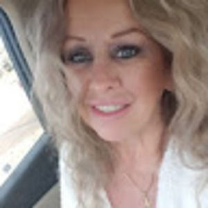 Meet your Posher, Janet